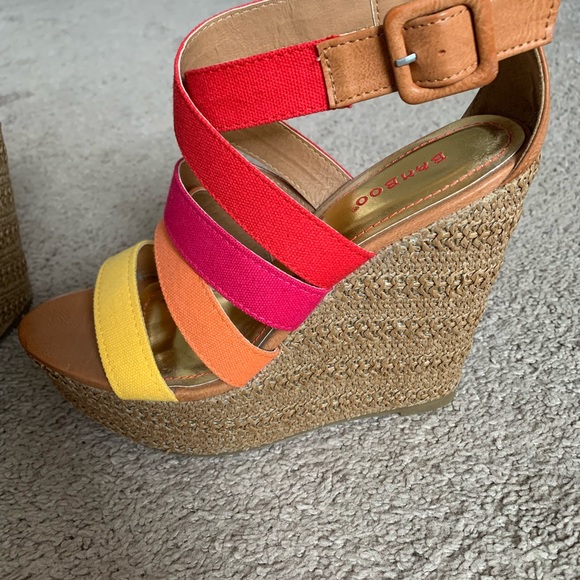 Multi Color Platform Wedge NWOT (Size 7.5) - Picture 2 of 5